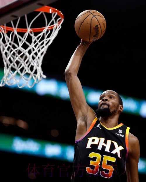 状态火热!杜兰特反击单臂暴扣得手 状态火热!杜兰特反击单臂暴扣得手